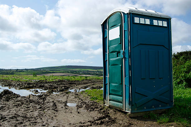 Types of Portable Toilets We Offer in Channel Islands Beach, CA